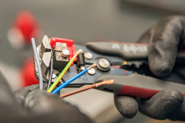 Best Industrial Electrical Services  in Saratoga, WY